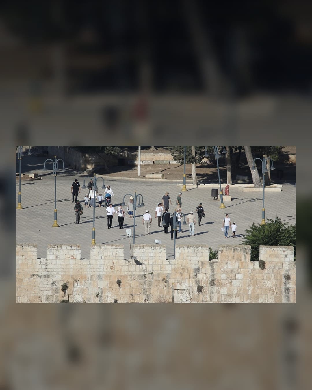 Itamar Ben-Gvir and other visitors at the Al-Aqsa Temple Mount area during Sukkot, as carried by Anadolu Agency