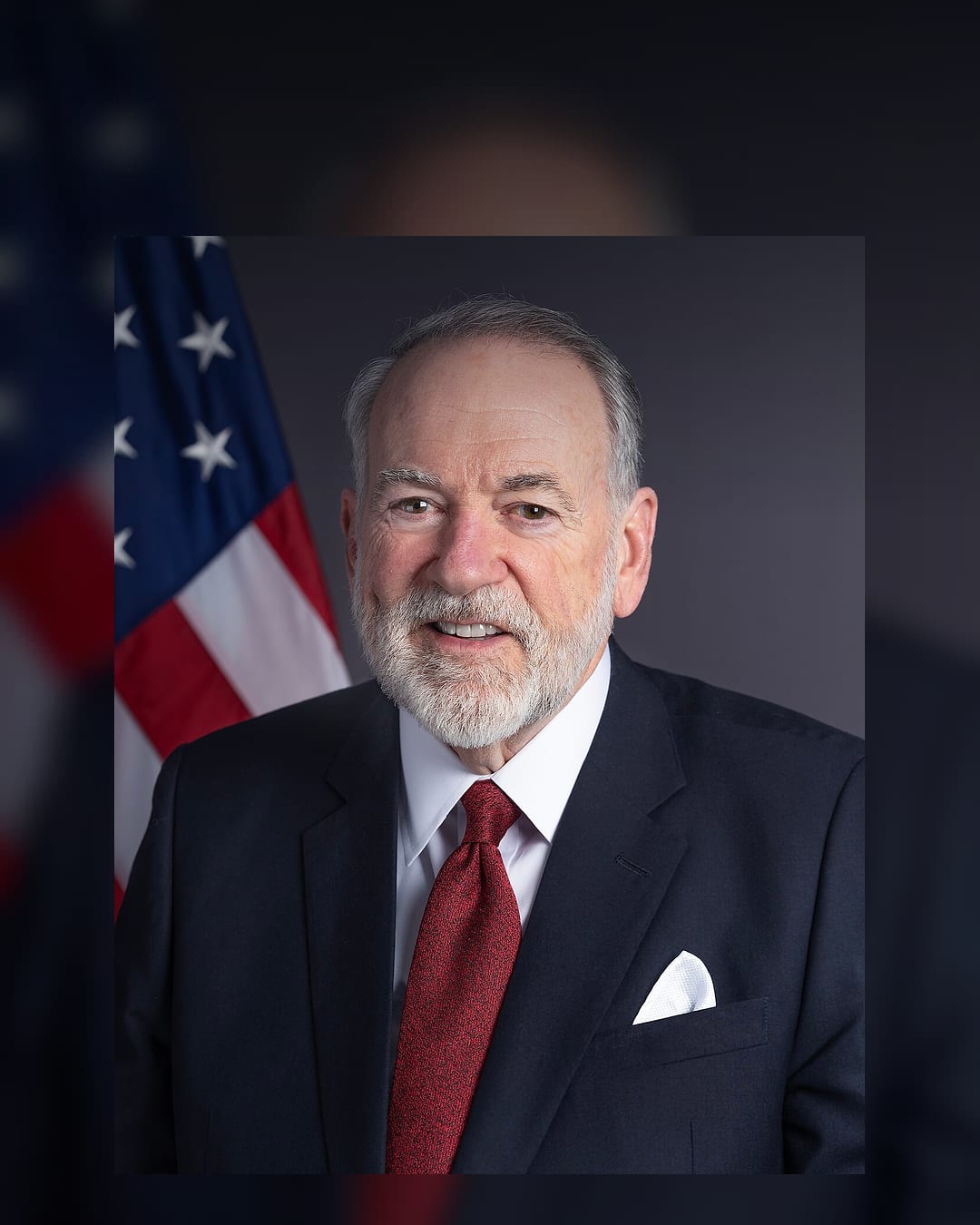 Official portrait of U.S. Ambassador to Israel Mike Huckabee