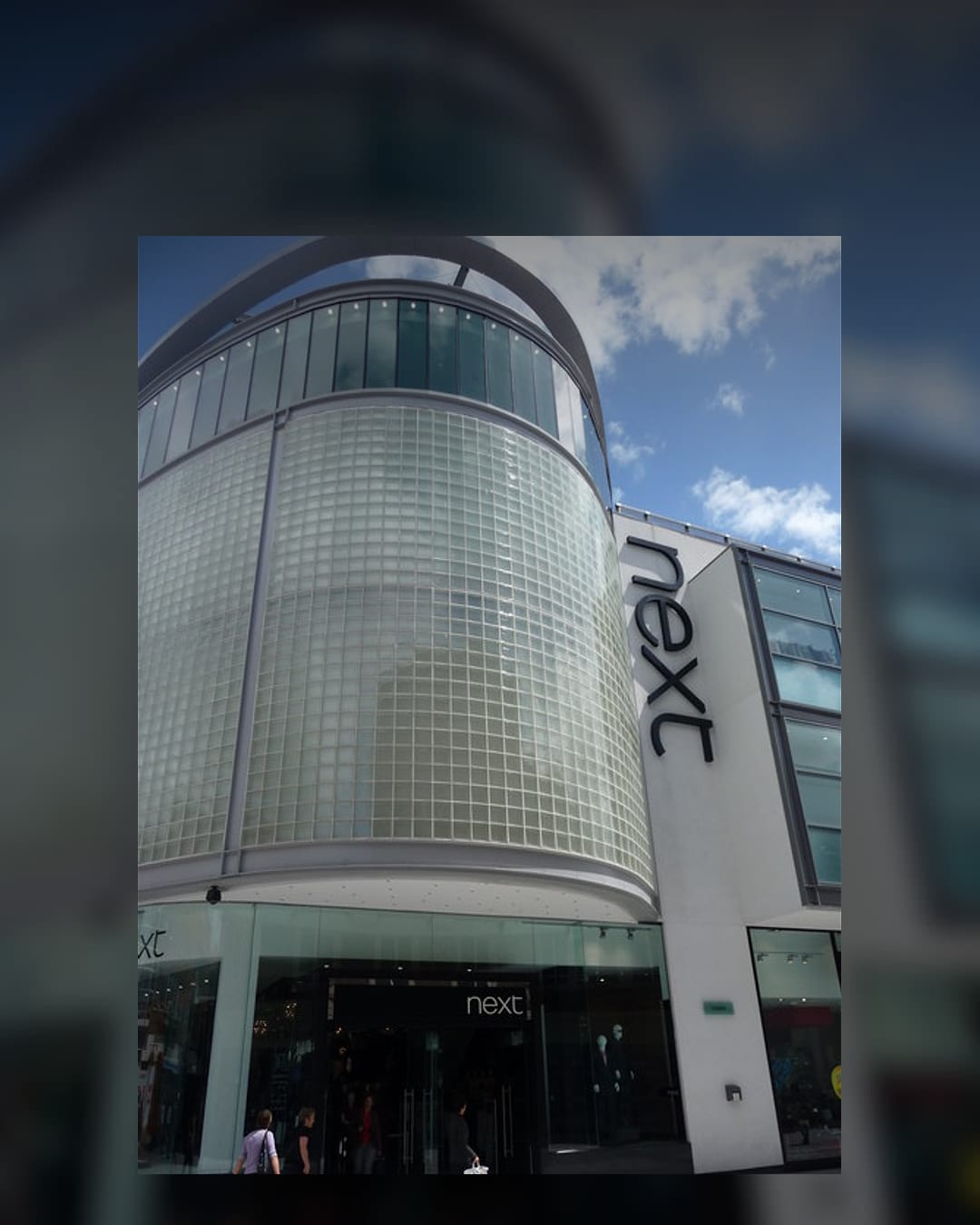 Next CEO Warns of Dramatic Fall in UK Entry-Level Jobs
